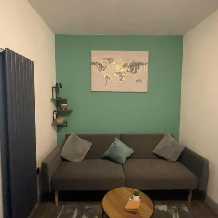 Charming 2br Sleeps 5 Comfortably Apartment *