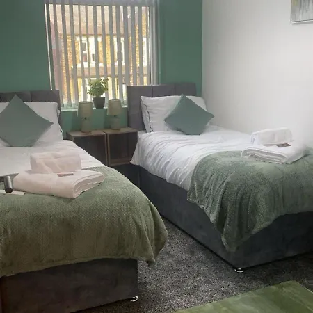 Charming 2br Sleeps 5 Comfortably * Leeds (West Yorkshire)