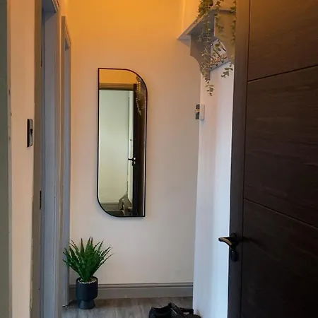Charming 2br Sleeps 5 Comfortably
