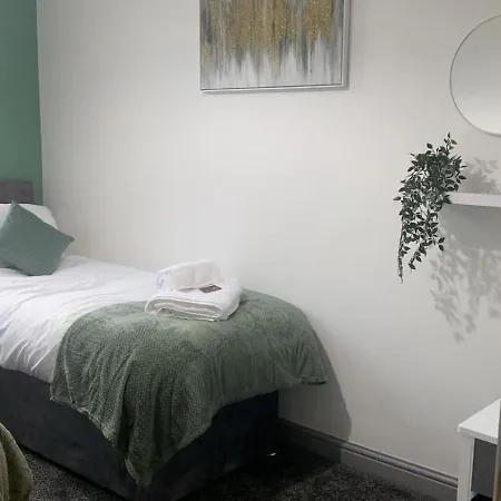 Charming 2br Sleeps 5 Comfortably Apartment *